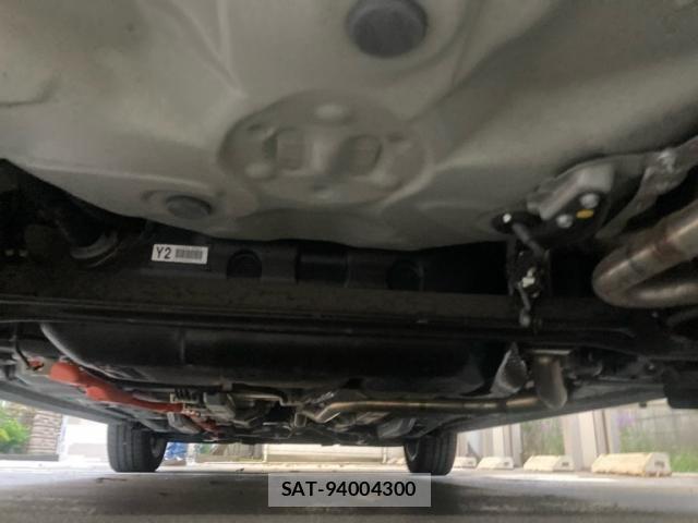 Toyota AQUA 2017-08 8097966-9