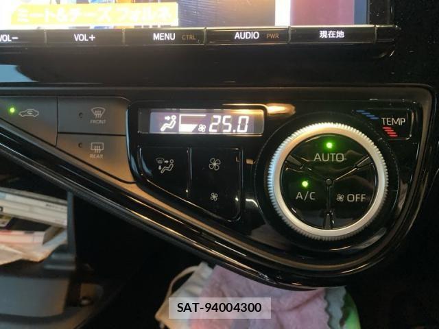 Toyota AQUA 2017-08 8097966-23