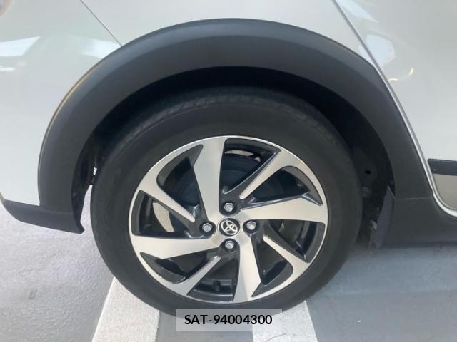 Toyota AQUA 2017-08 8097966-6