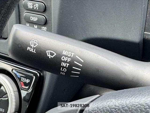 Toyota AQUA 2021-03 8097973-22