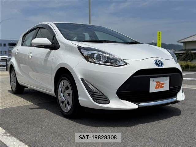 Toyota AQUA 2021-03 8097973-7
