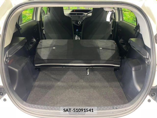 Toyota AQUA 2021-06 8097971-10