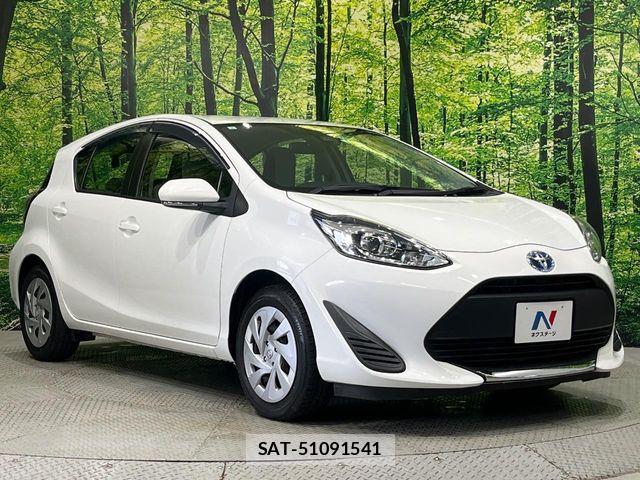 Toyota AQUA 2021-06 8097971-16