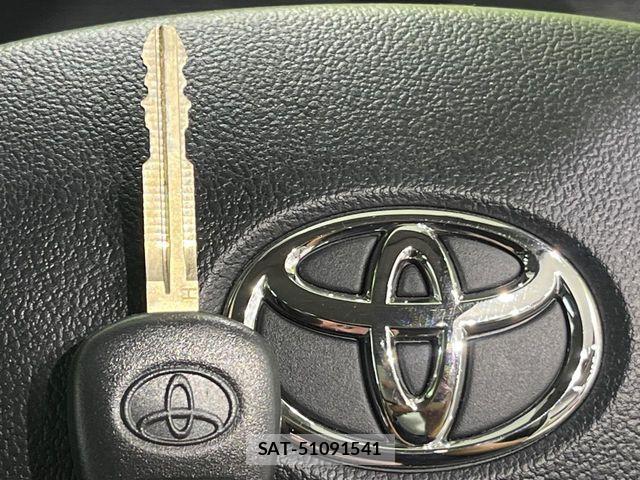 Toyota AQUA 2021-06 8097971-5