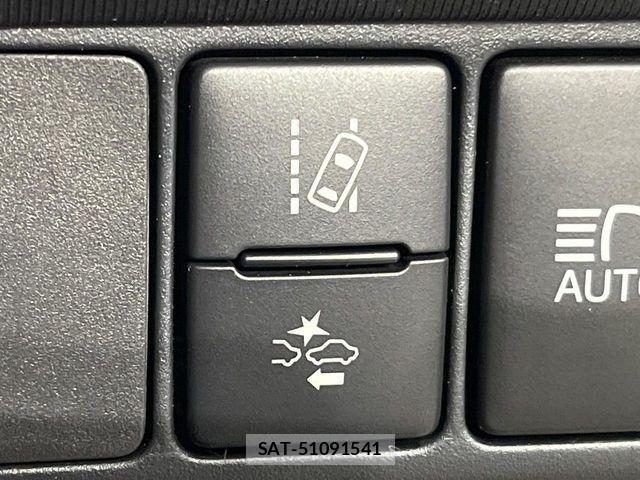 Toyota AQUA 2021-06 8097971-7