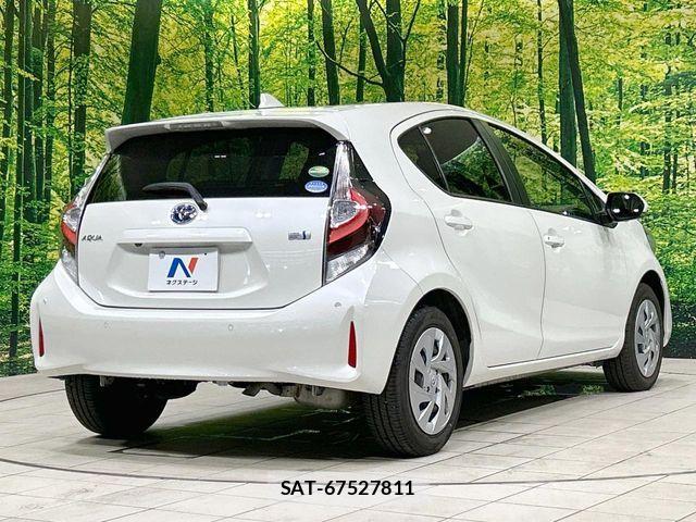 Toyota AQUA 2020-09 8097965-16