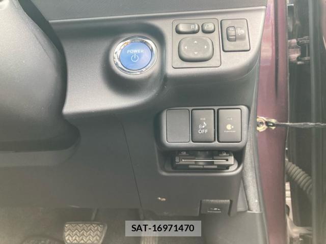 Toyota AQUA 2014-09 8098003-17