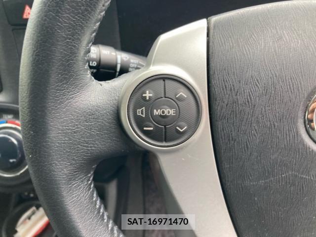 Toyota AQUA 2014-09 8098003-19