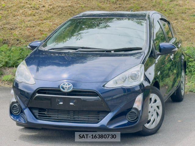Toyota AQUA 2017-04 8097976-0