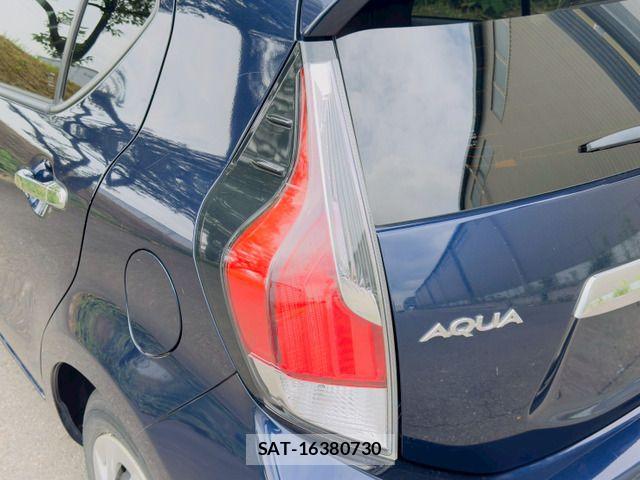 Toyota AQUA 2017-04 8097976-14
