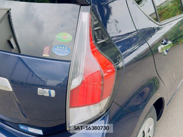 Toyota AQUA 2017-04 8097976-15