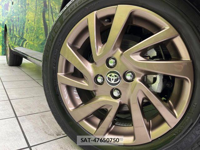 Toyota AQUA 2024-10 8097955-12