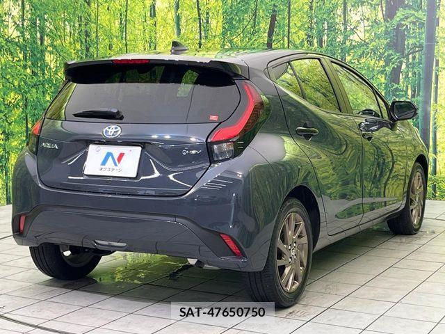 Toyota AQUA 2024-10 8097955-16