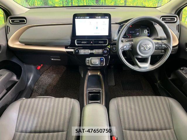 Toyota AQUA 2024-10 8097955-1