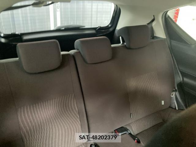 Toyota AQUA 2016-03 8098006-14