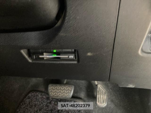 Toyota AQUA 2016-03 8098006-17