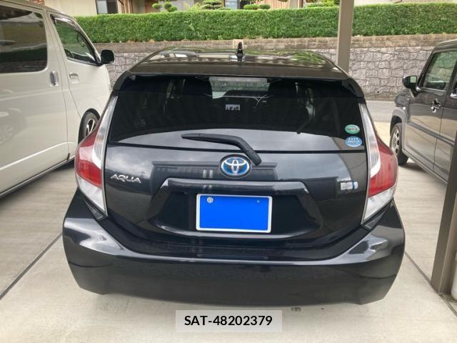 Toyota AQUA 2016-03 8098006-4