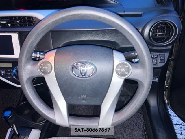 Toyota AQUA 2014-02 8098005-13
