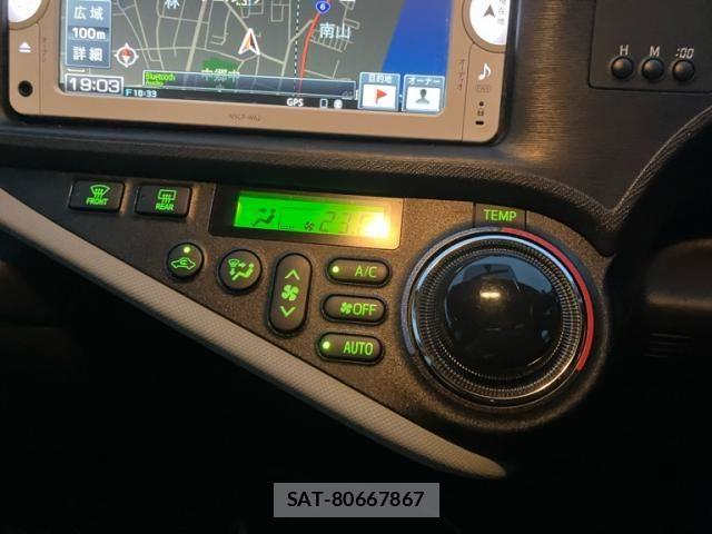 Toyota AQUA 2014-02 8098005-17