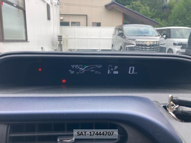 Toyota AQUA 2015-03 8097999-16