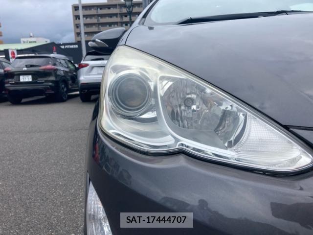 Toyota AQUA 2015-03 8097999-4