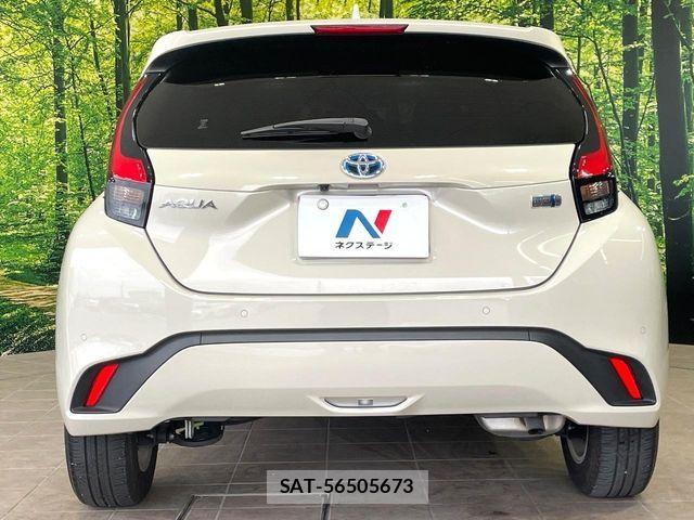 Toyota AQUA 2022-10 8097957-14