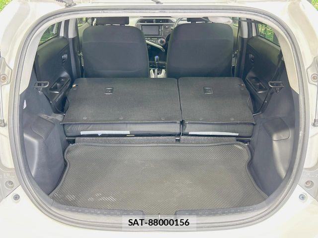 Toyota AQUA 2014-07 8097983-9