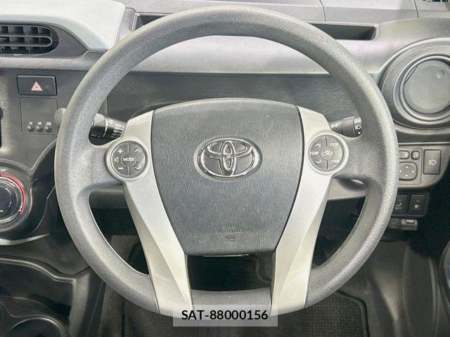 Toyota AQUA 2014-07 8097983-10