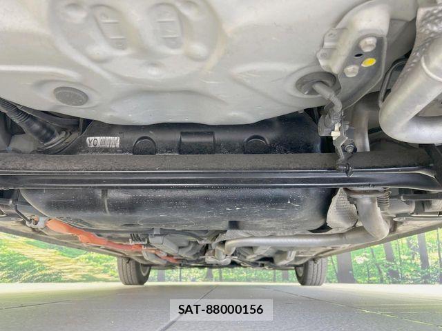 Toyota AQUA 2014-07 8097983-18