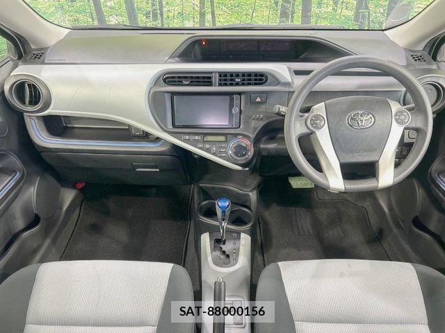 Toyota AQUA 2014-07 8097983-1