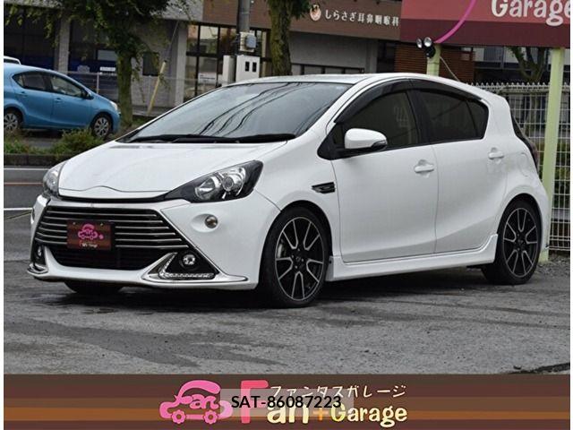 Toyota AQUA 2015-05 8097977-0
