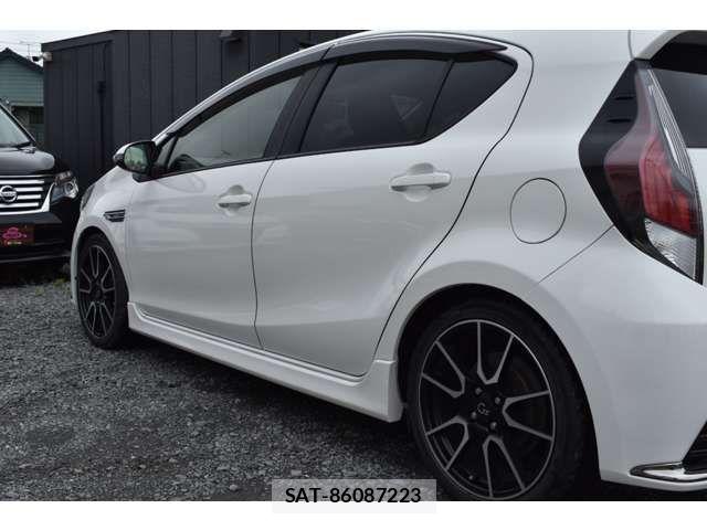 Toyota AQUA 2015-05 8097977-14