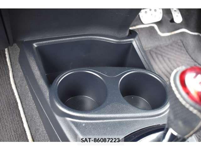 Toyota AQUA 2015-05 8097977-8