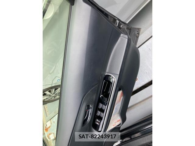 Toyota AQUA 2015-11 8098002-10