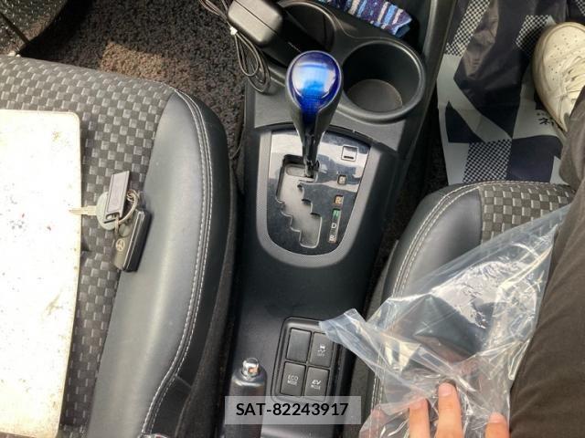 Toyota AQUA 2015-11 8098002-20