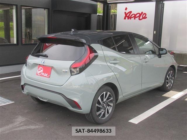 Toyota AQUA 2023-08 8097954-3