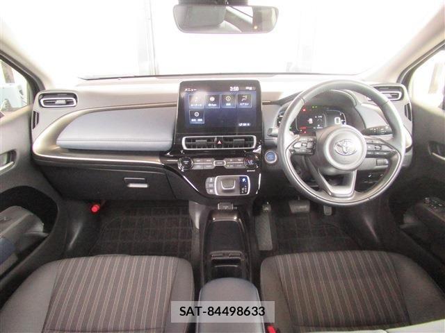 Toyota AQUA 2023-08 8097954-4