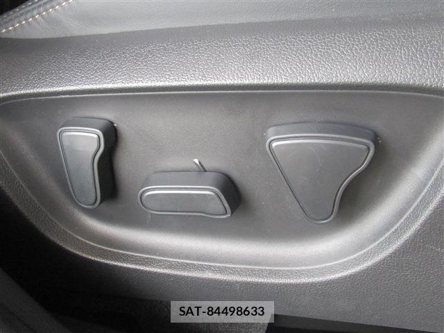 Toyota AQUA 2023-08 8097954-8