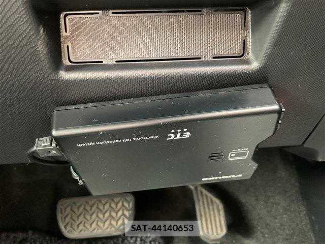 Toyota AQUA 2015-08 8097985-4