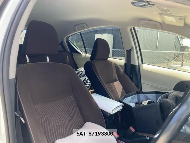 Toyota AQUA 2012-06 8098001-10