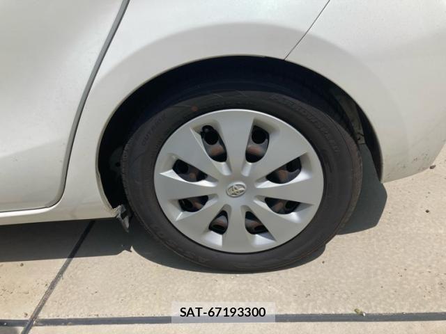 Toyota AQUA 2012-06 8098001-5