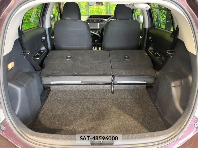Toyota AQUA 2014-07 8128907-9