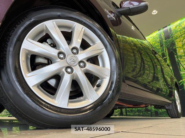 Toyota AQUA 2014-07 8128907-11