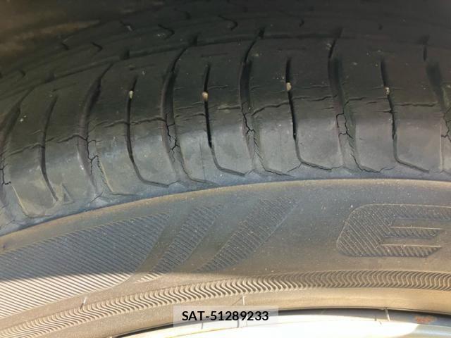 Toyota AQUA 2015-08 8128909-13