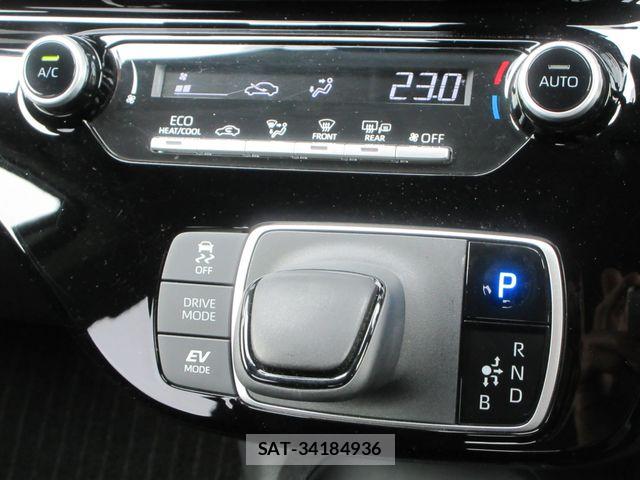 Toyota AQUA 2023-05 8128863-10