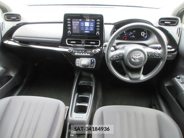 Toyota AQUA 2023-05 8128863-1