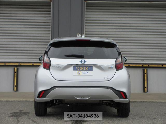 Toyota AQUA 2023-05 8128863-22