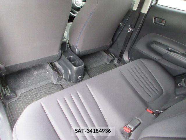 Toyota AQUA 2023-05 8128863-26