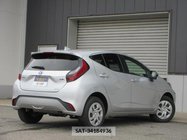 Toyota AQUA 2023-05 8128863-2