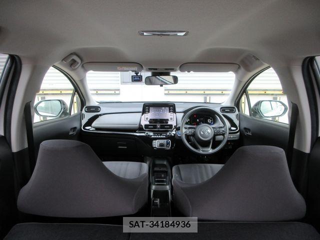 Toyota AQUA 2023-05 8128863-29
